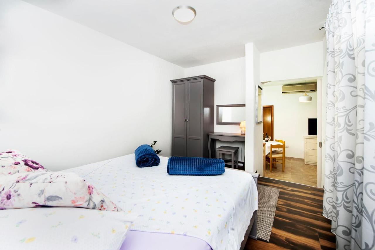 Apartments Karmen Rovinj Buitenkant foto
