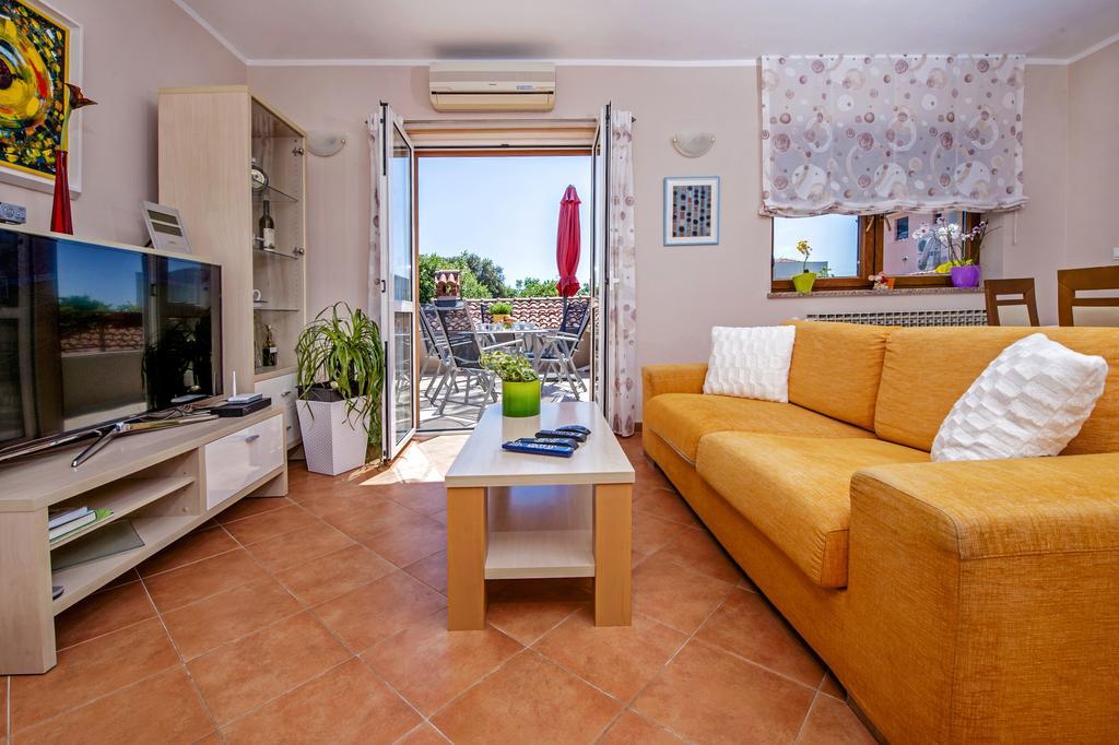 Apartments Karmen Rovinj Buitenkant foto