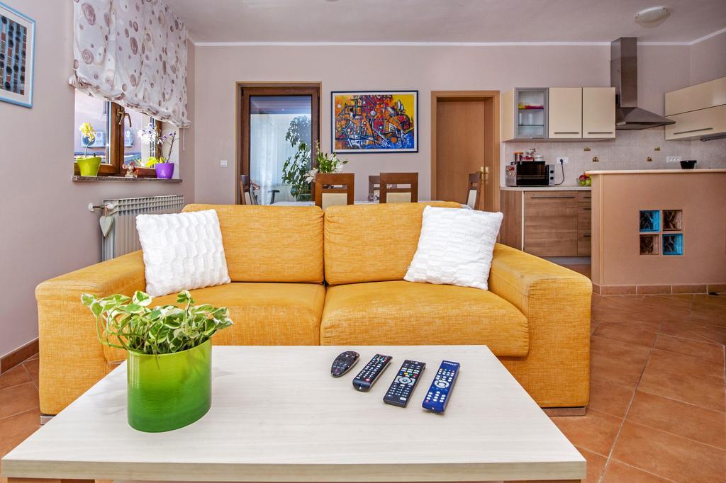 Apartments Karmen Rovinj Buitenkant foto