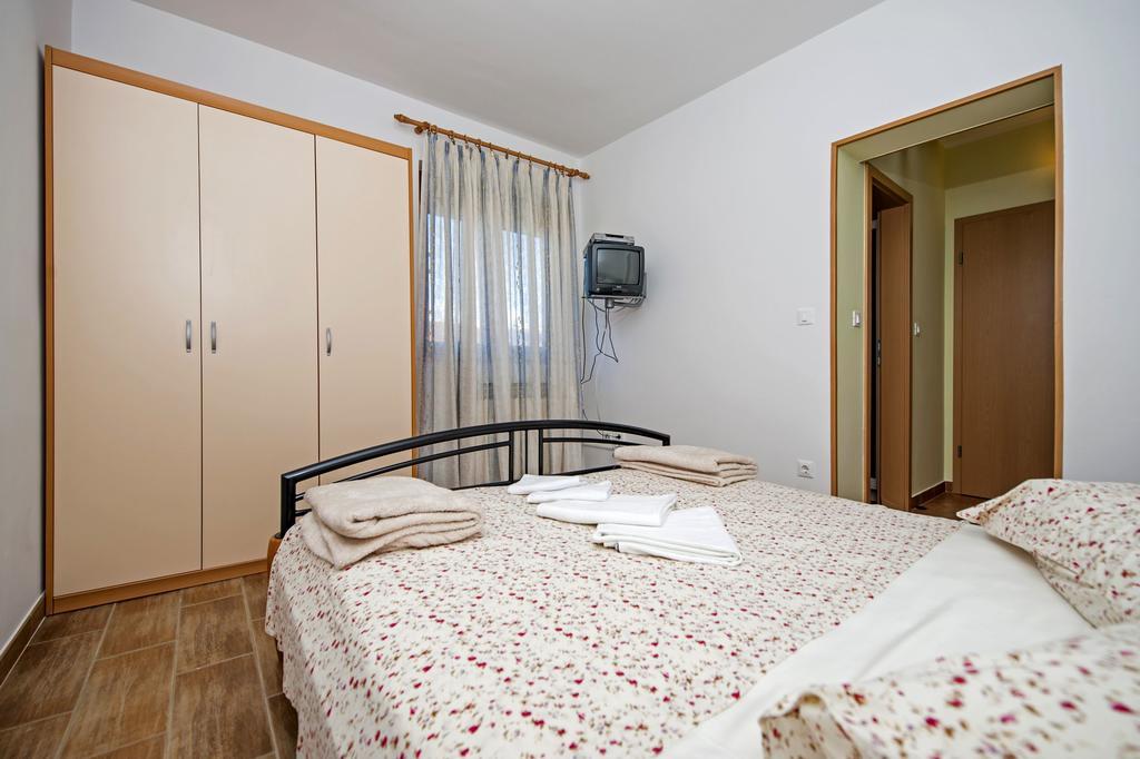 Apartments Karmen Rovinj Buitenkant foto