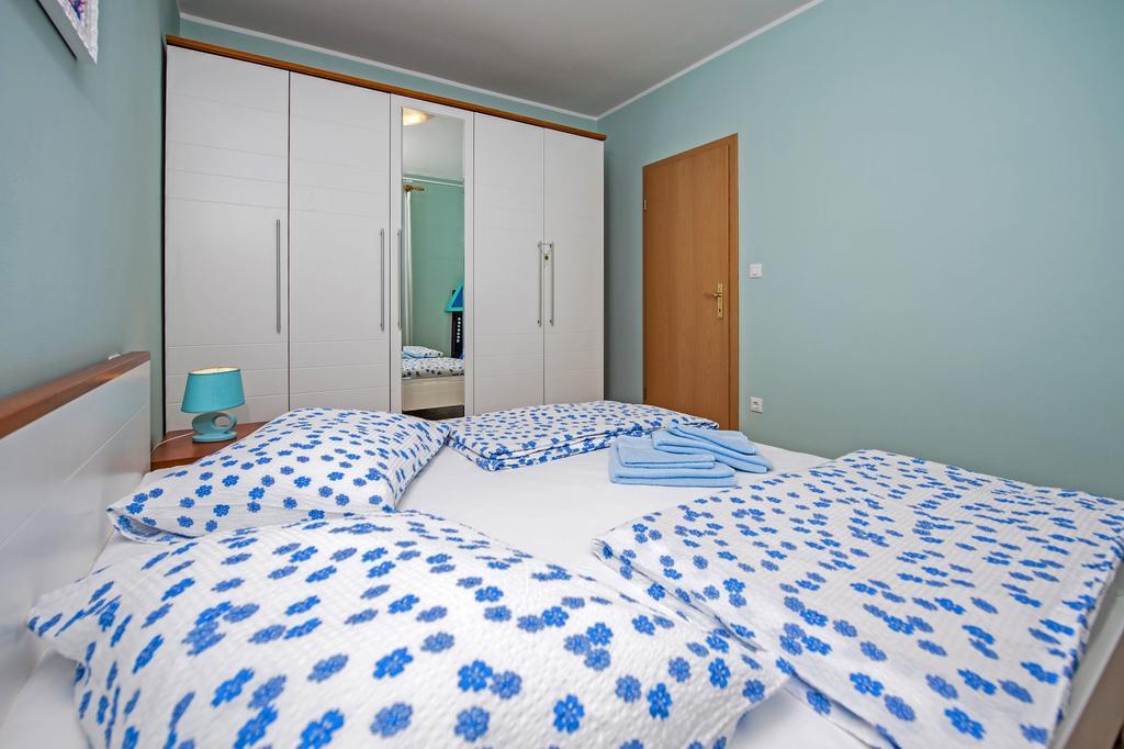 Apartments Karmen Rovinj Buitenkant foto