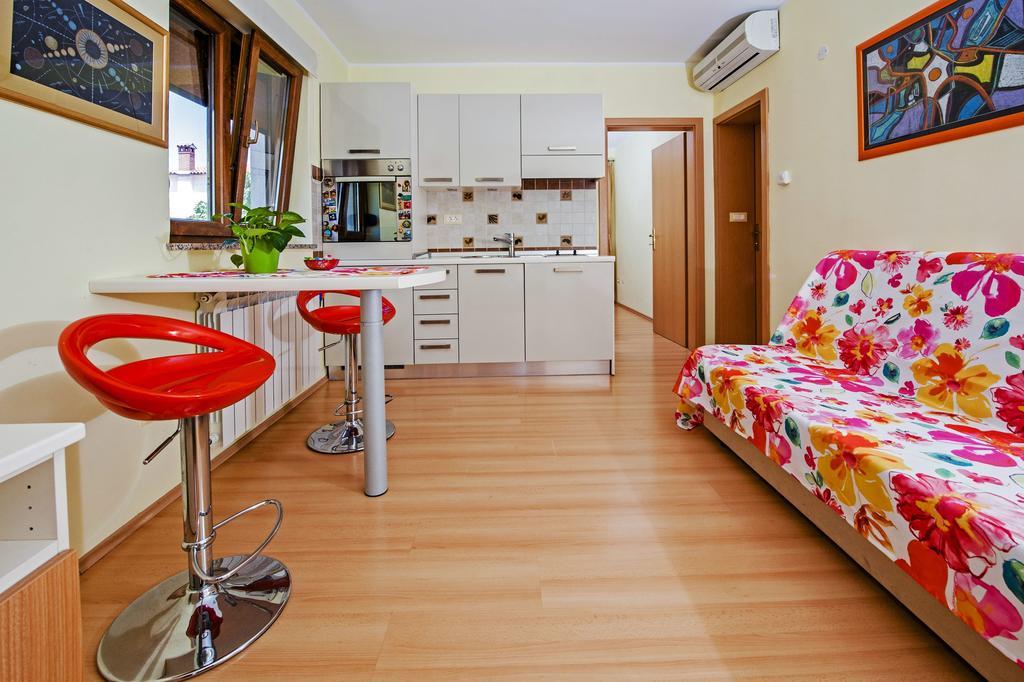 Apartments Karmen Rovinj Buitenkant foto