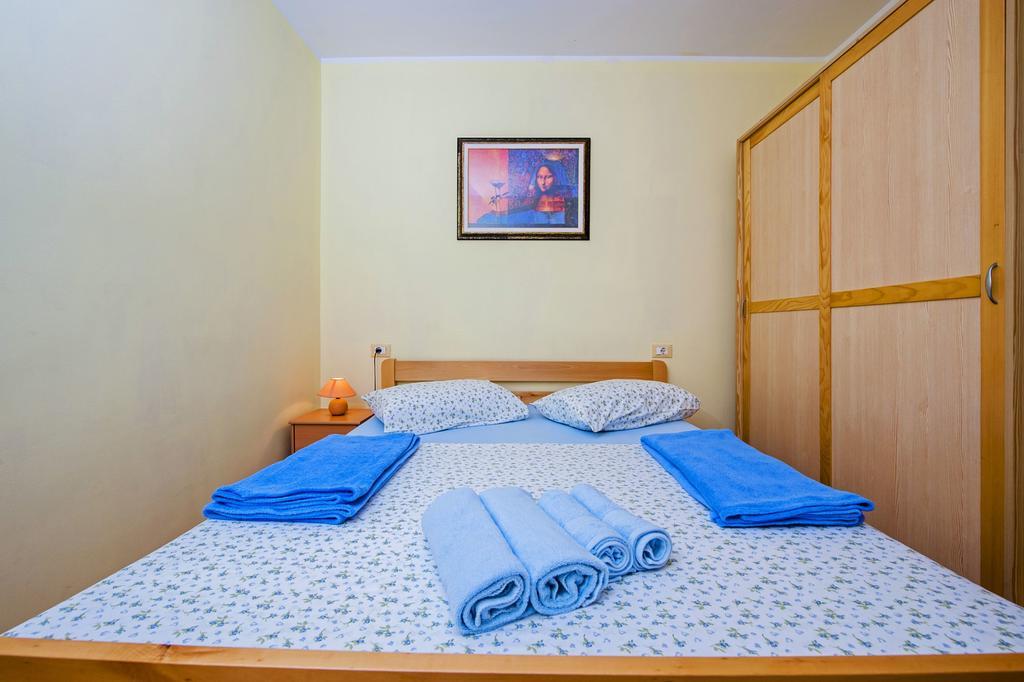 Apartments Karmen Rovinj Buitenkant foto